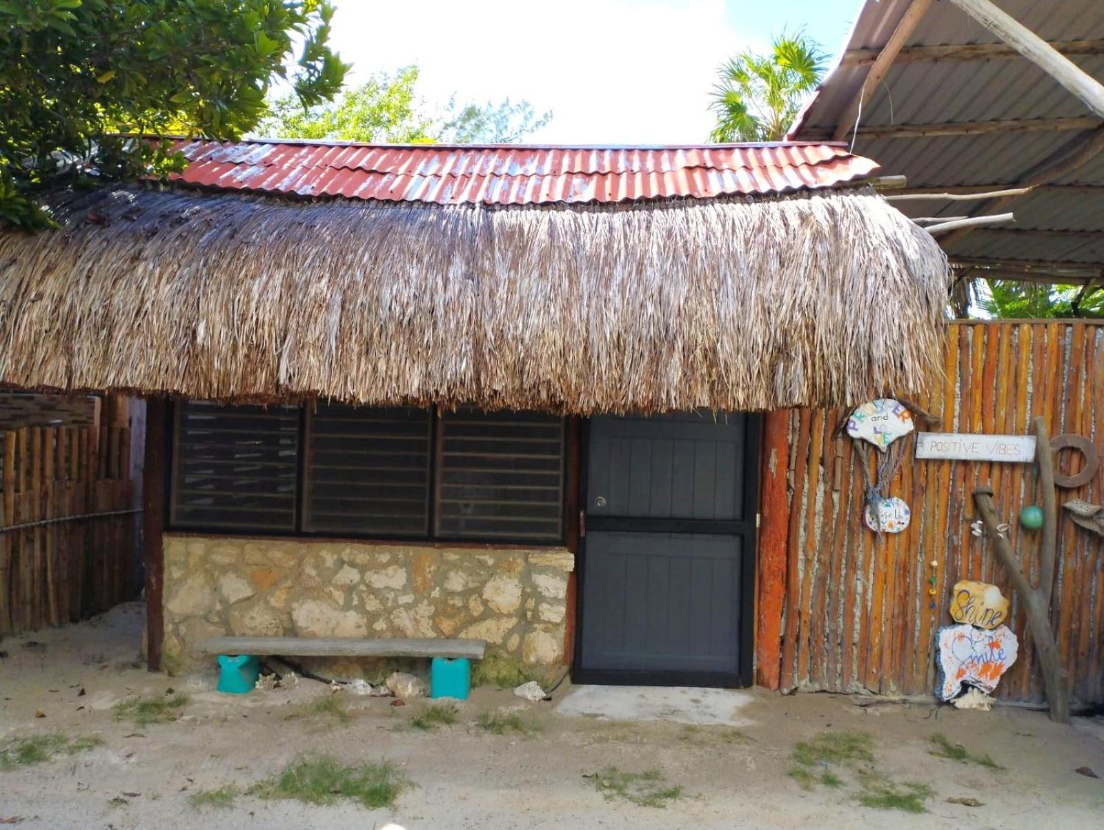 Lunazul Eco-Cabana Frente Al Mar Mahahual Esterno foto